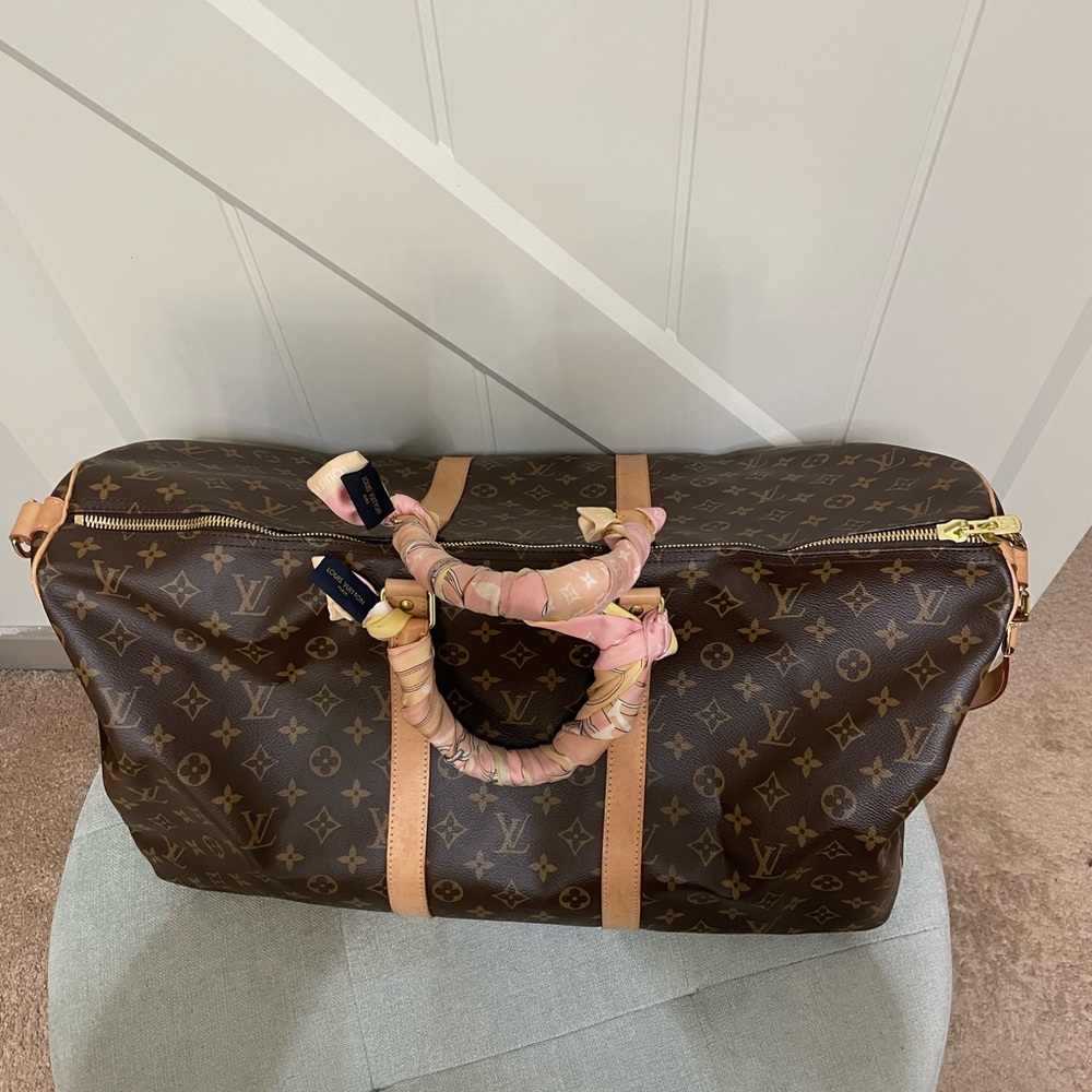 LV Keepall Bandiuliere 55'